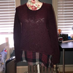 Maroon knit long sleeve sweater